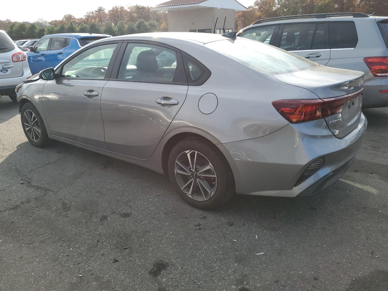 2023 Kia Forte Lx - Фото 2