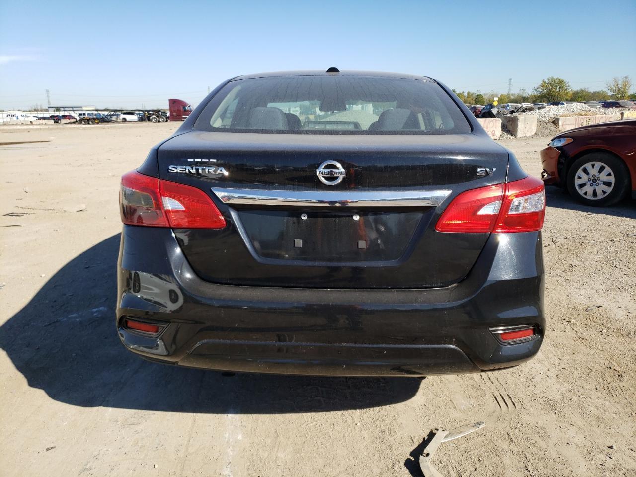 2017 Nissan Sentra S - Фото 6