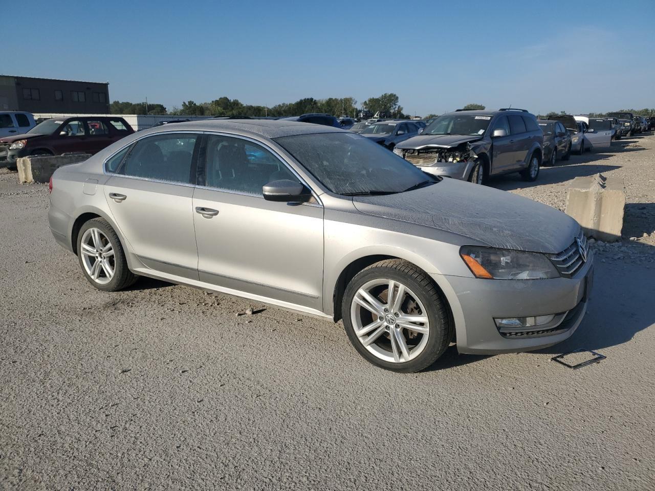 2014 Volkswagen Passat Sel - Фото 4
