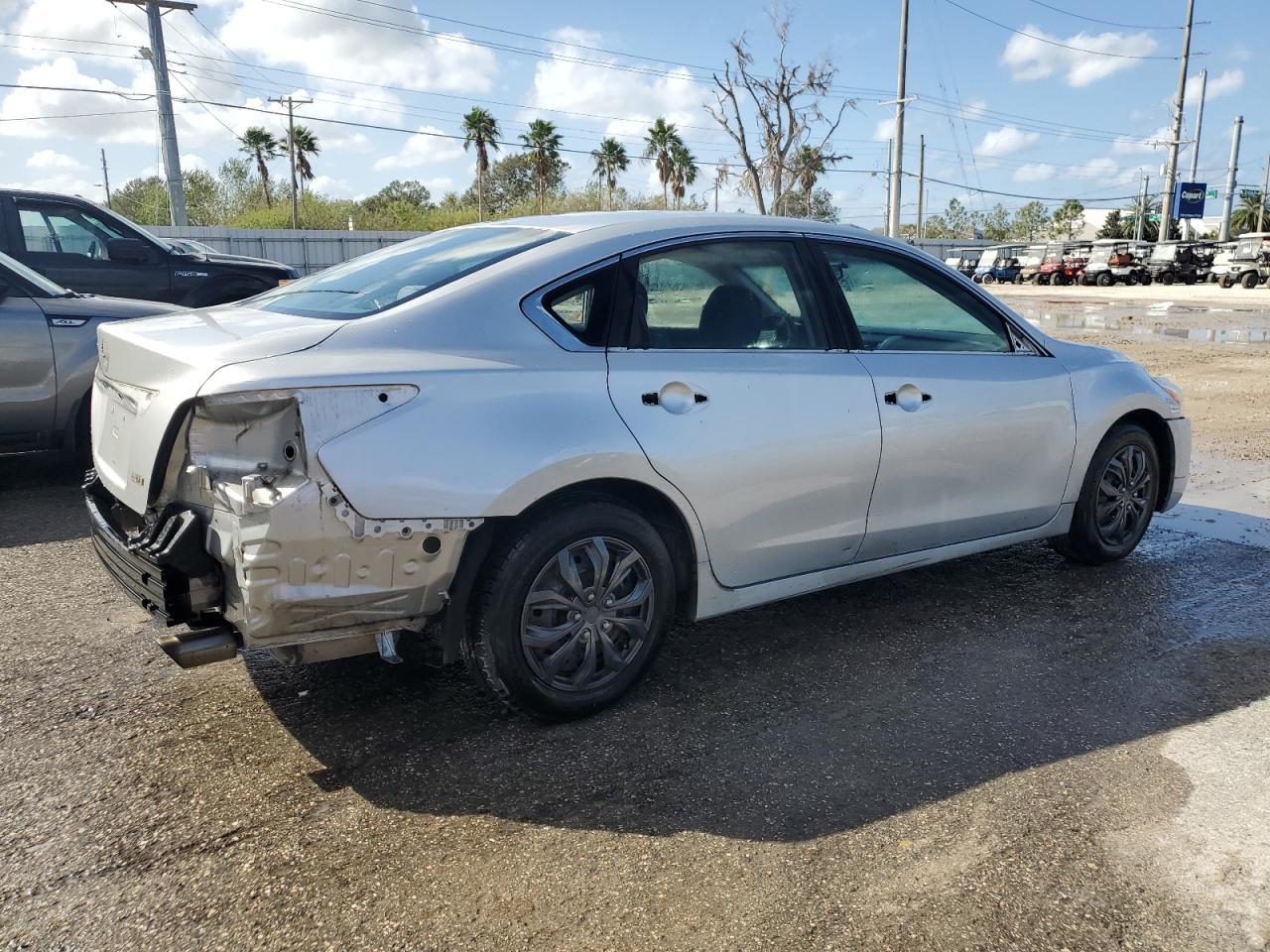 2014 Nissan Altima 2.5 - Image 3