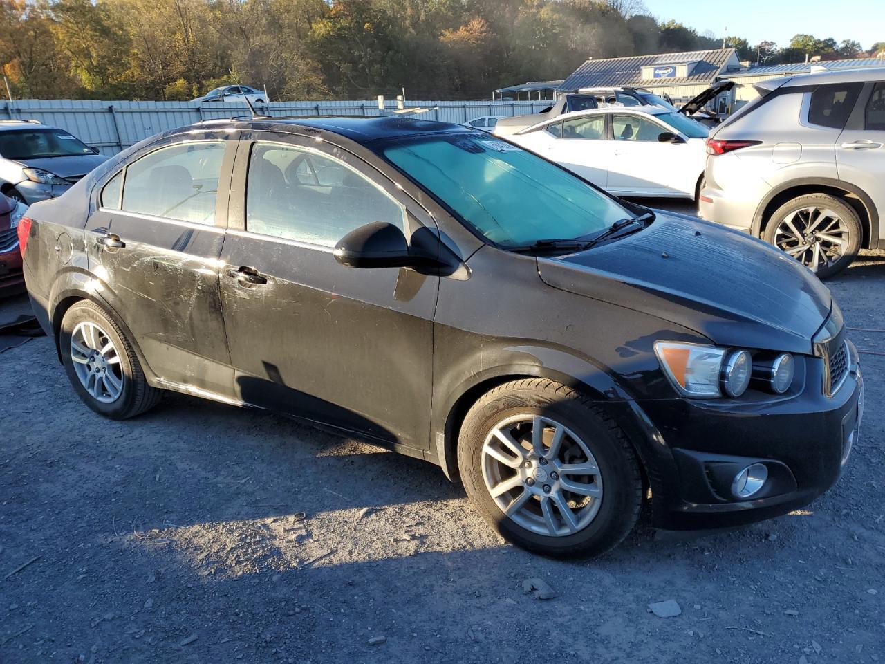 2012 Chevrolet Sonic Lt - Image 4