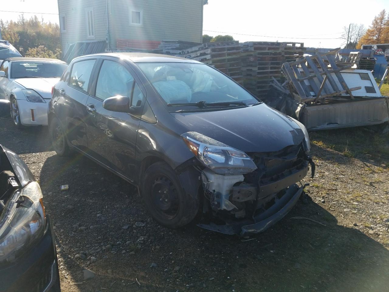 2017 Toyota Yaris L - Image 4