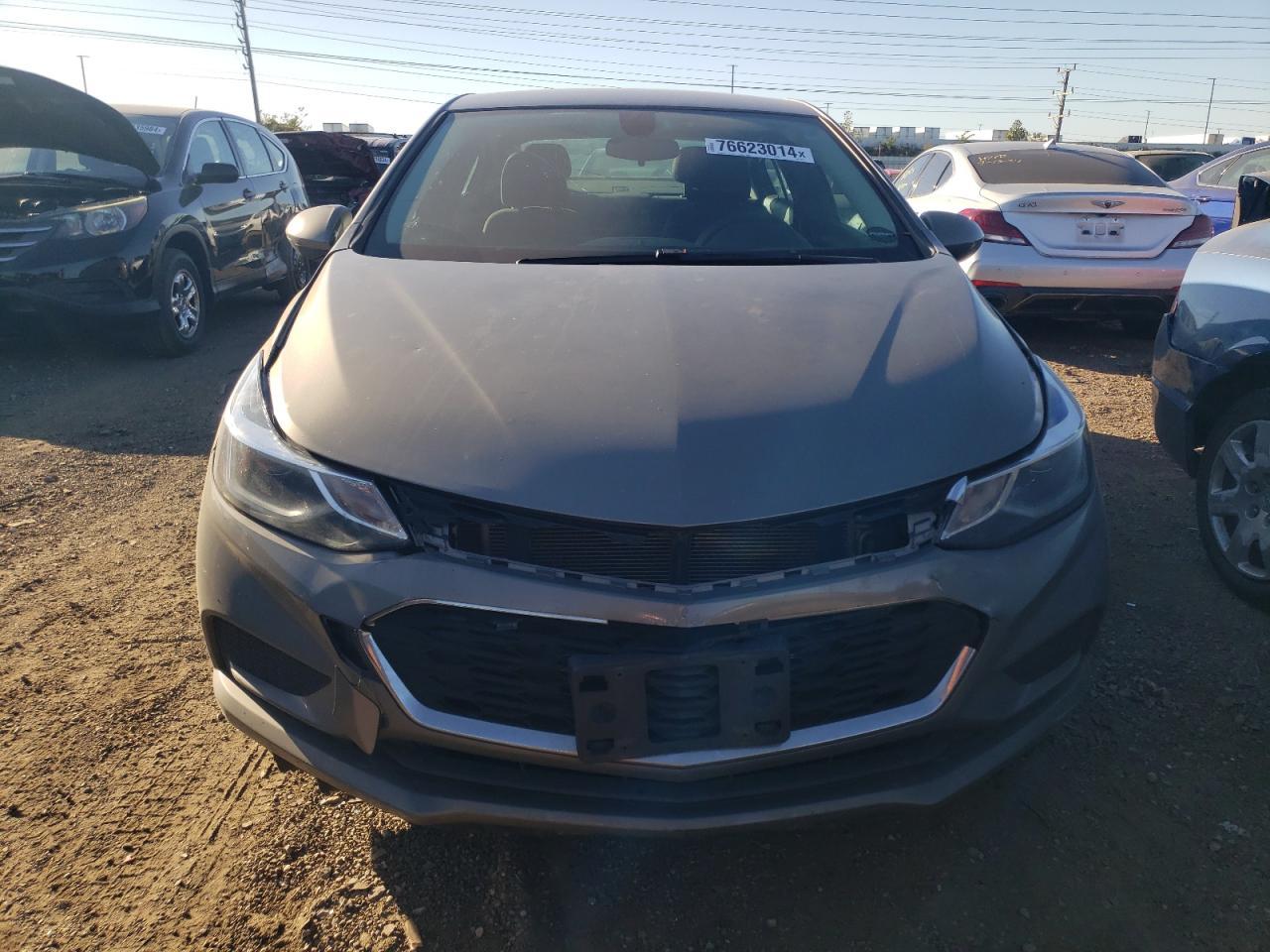 2017 Chevrolet Cruze Lt - Image 5