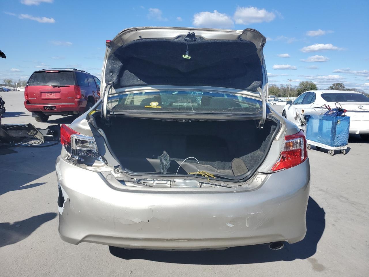 2014 Toyota Camry Hybrid - Фото 6