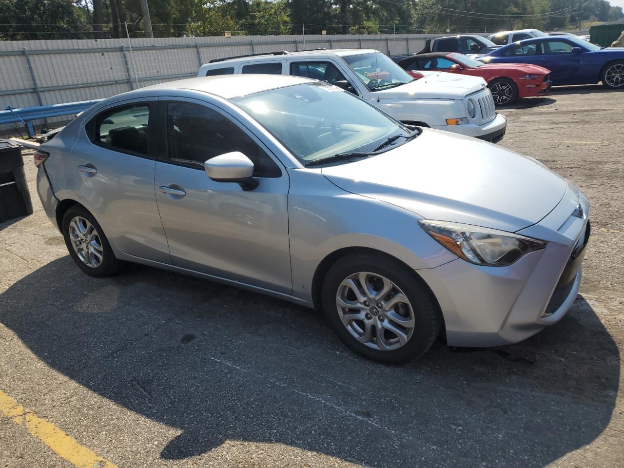 2018 Toyota Yaris Ia - Image 4