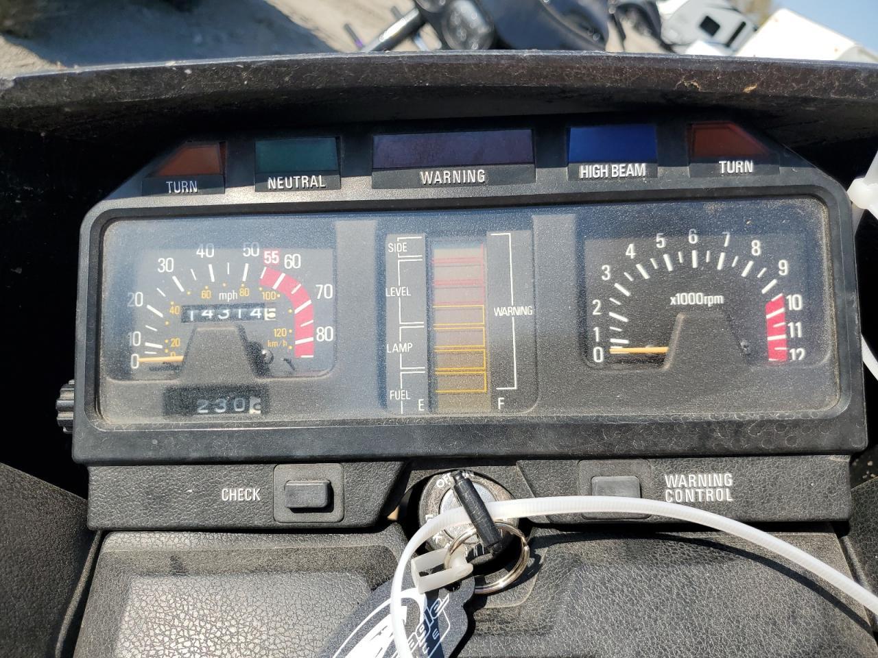 1981 Yamaha Xj750 - Image 7