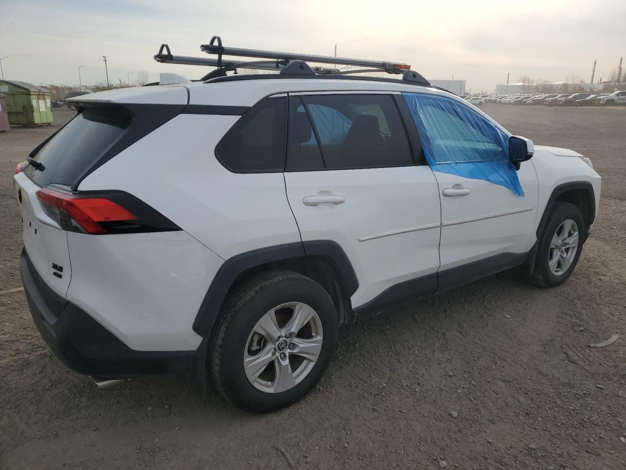 2021 Toyota Rav4 Xle - Image 3