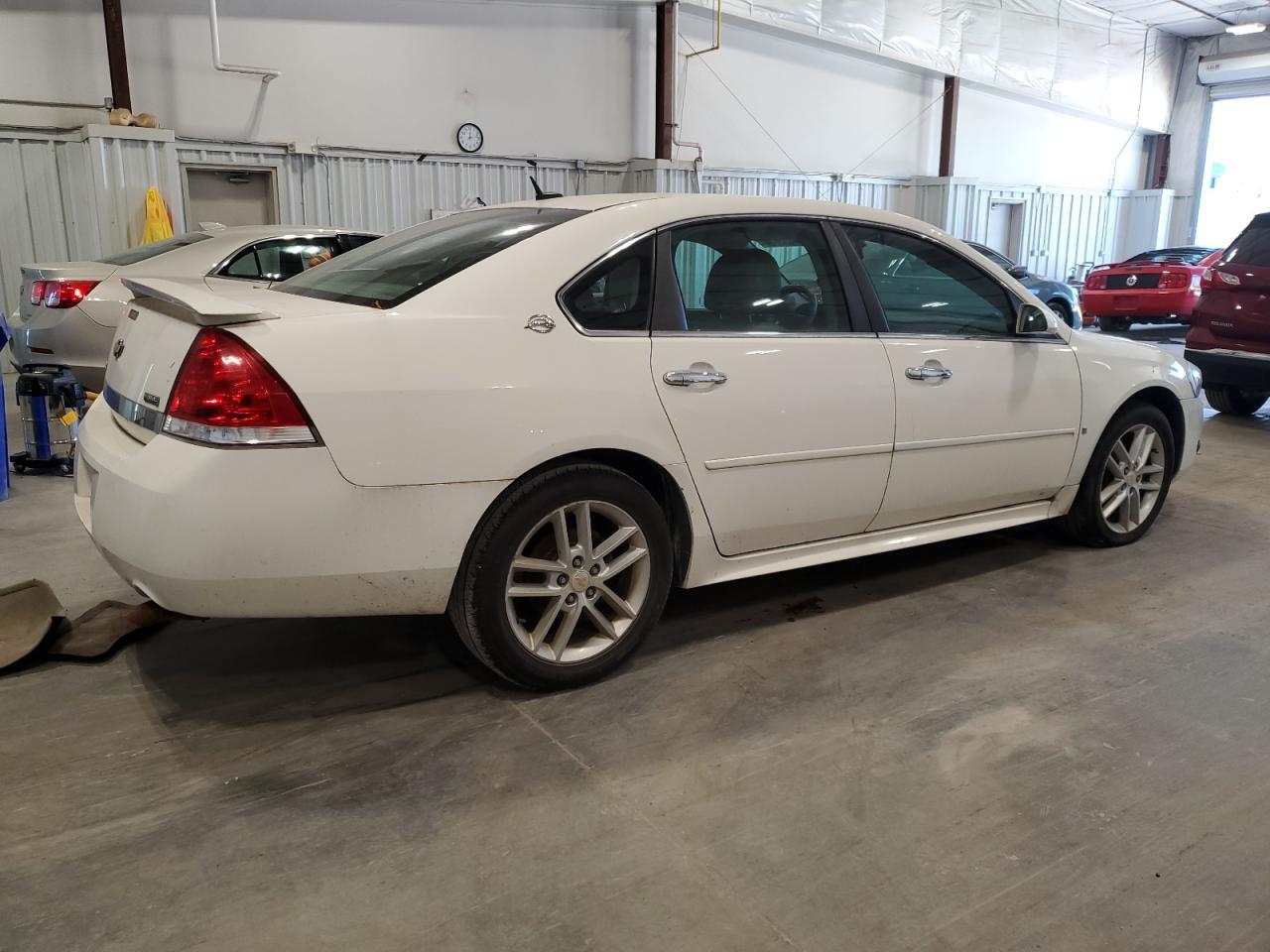 2009 Chevrolet Impala Ltz - Фото 3