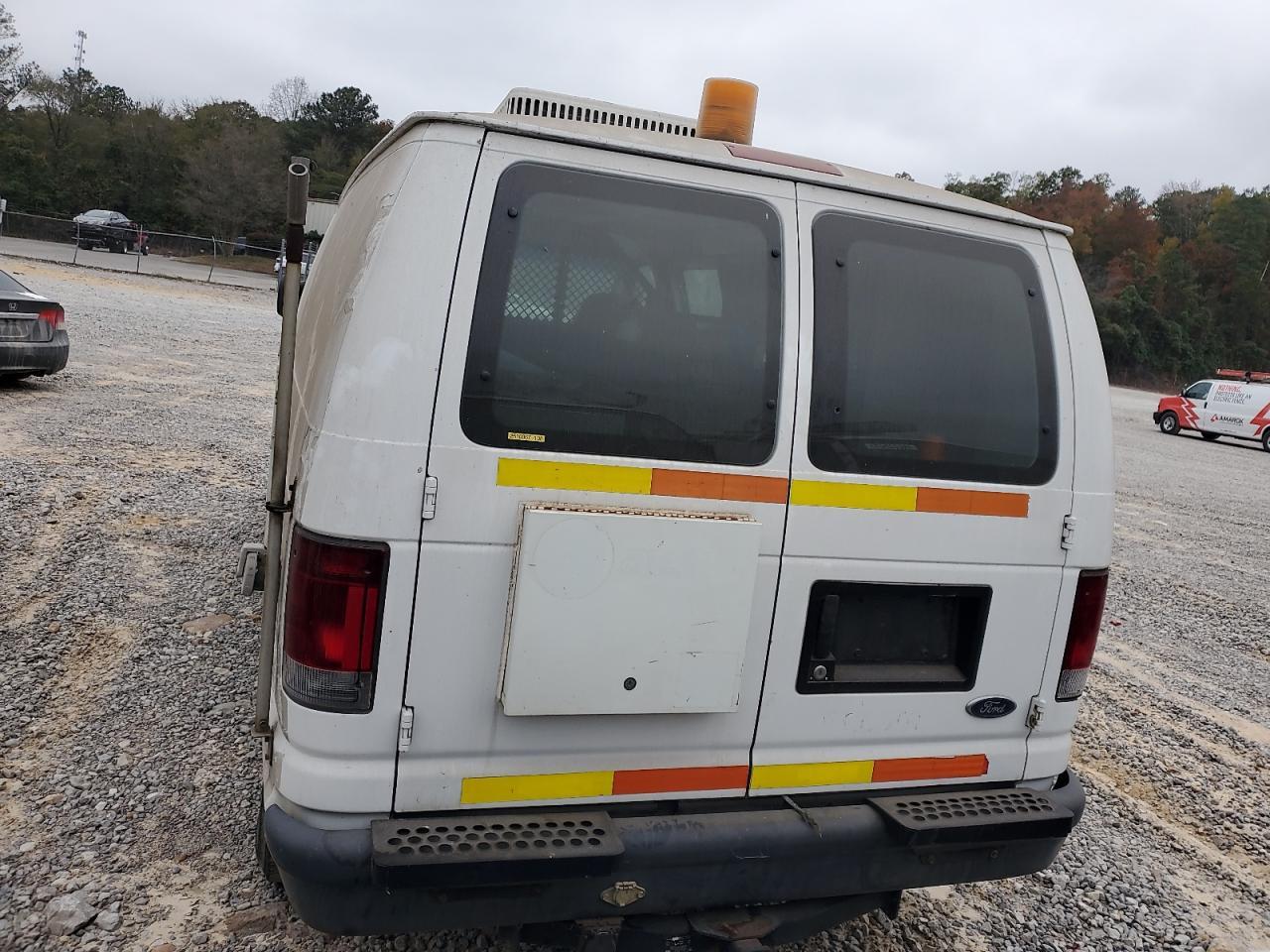 2008 Ford Econoline E350 Super Duty Van - Image 6