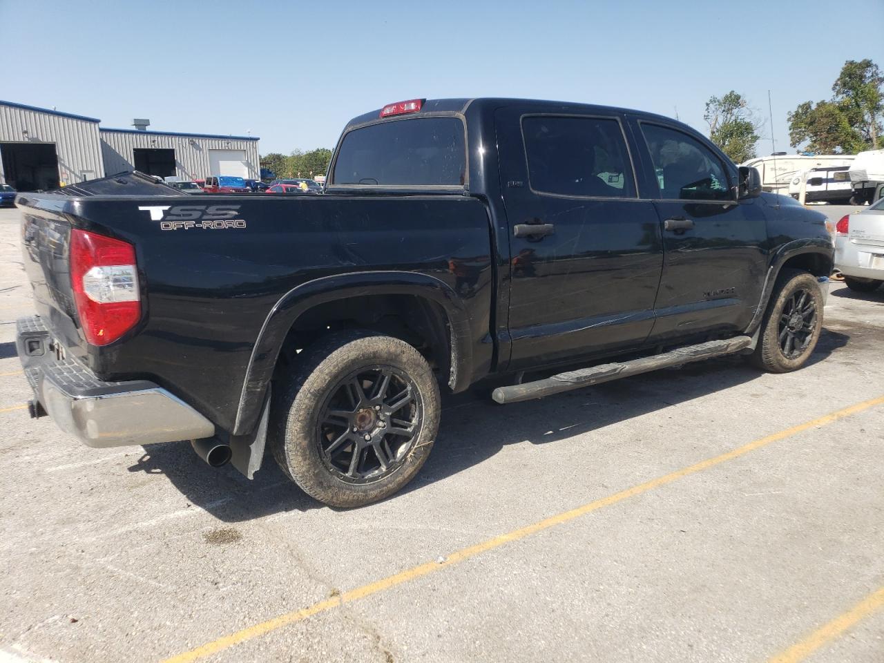 2017 Toyota Tundra Crewmax Sr5 - Фото 3