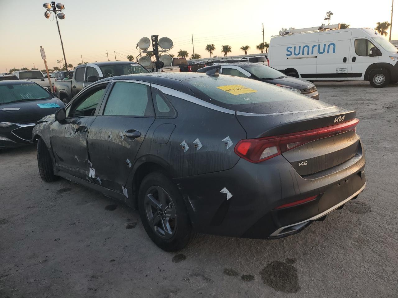 2023 Kia K5 Lxs - Фото 2