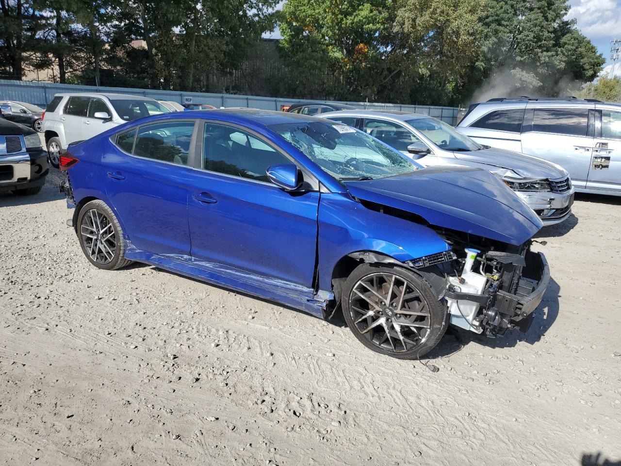 2020 Hyundai Elantra Sport - Фото 4