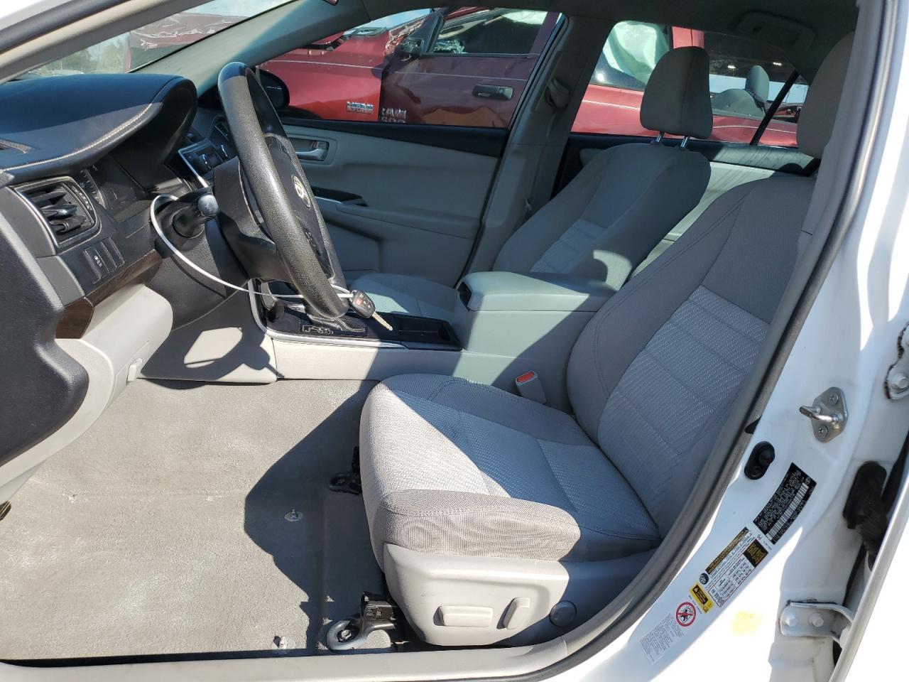 2015 Toyota Camry Le - Фото 7