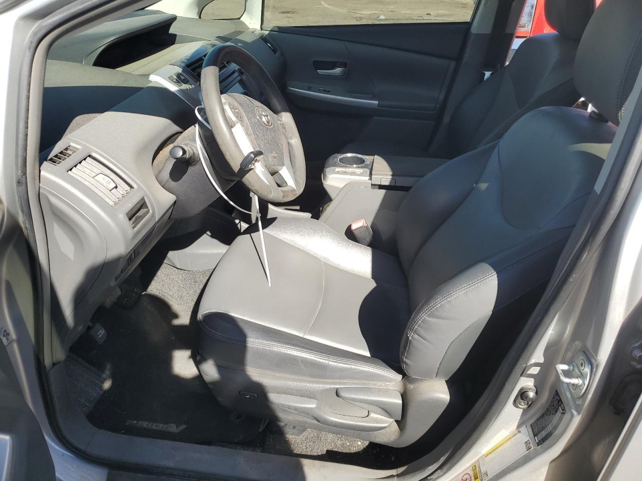 2012 Toyota Prius V - Image 7