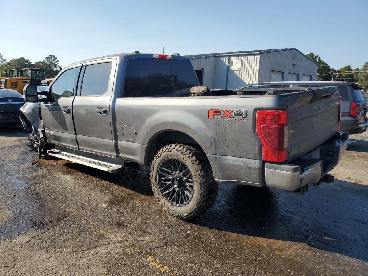 2022 Ford F250 Super Duty - Фото 2