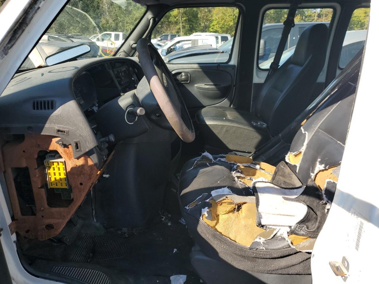 2002 Dodge Ram Wagon B3500 - Image 7