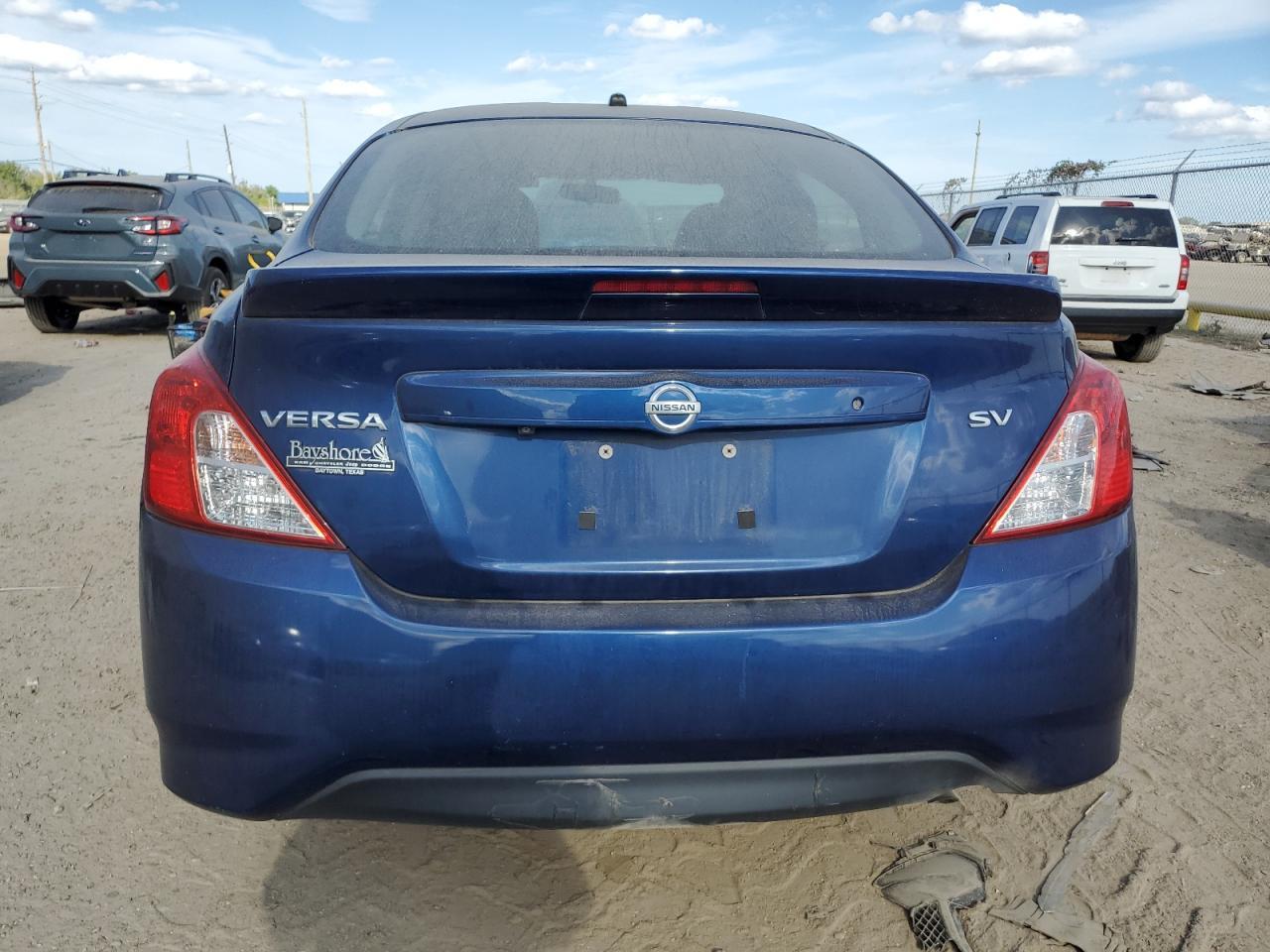2019 Nissan Versa S - Фото 6
