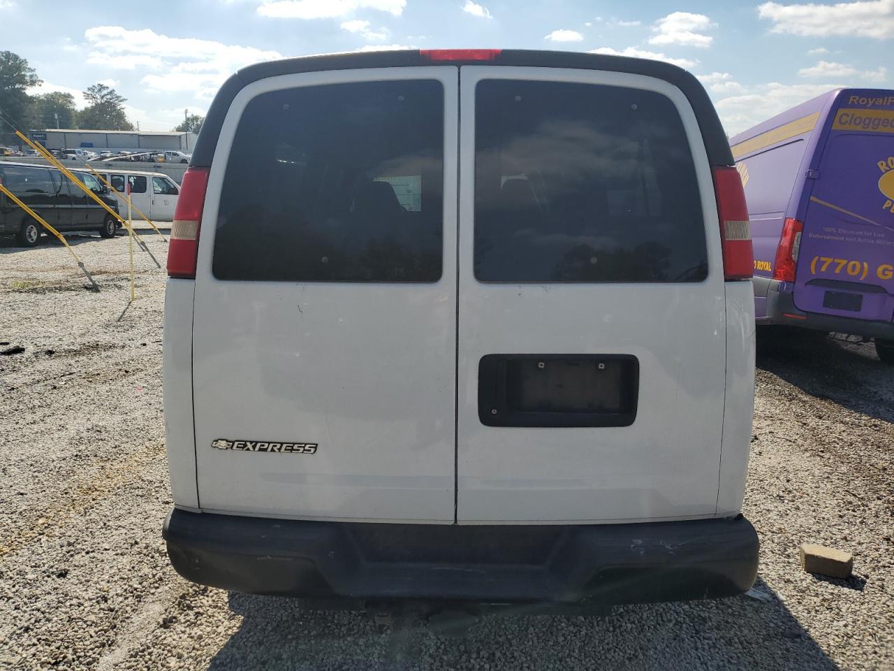2009 Chevrolet Express G3500 - Фото 6