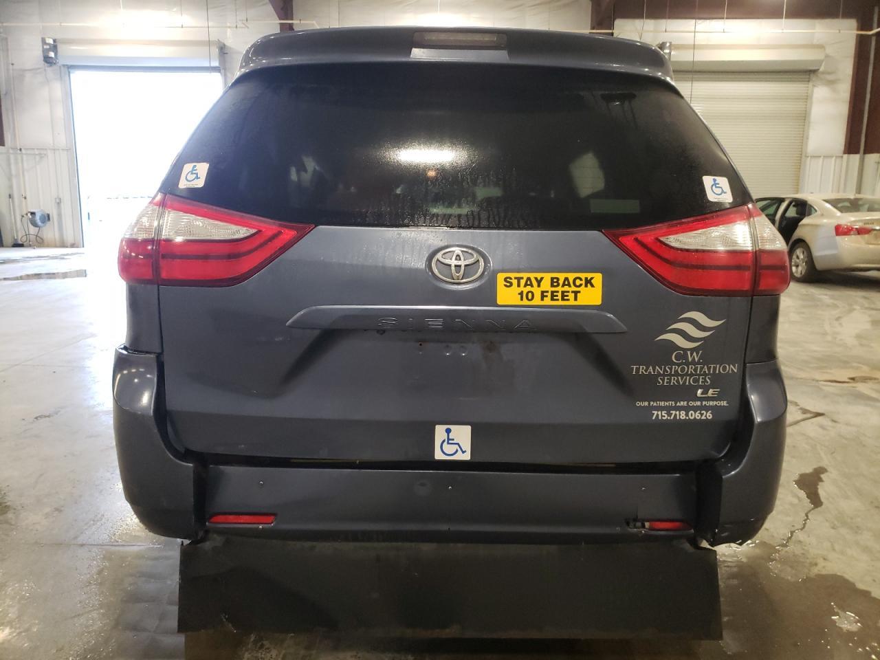 2015 Toyota Sienna Le - Фото 6