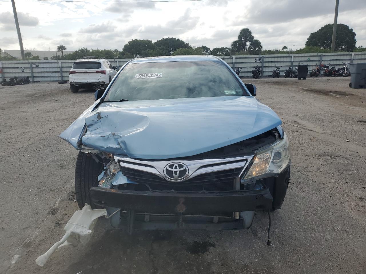 2012 Toyota Camry Base - Фото 5