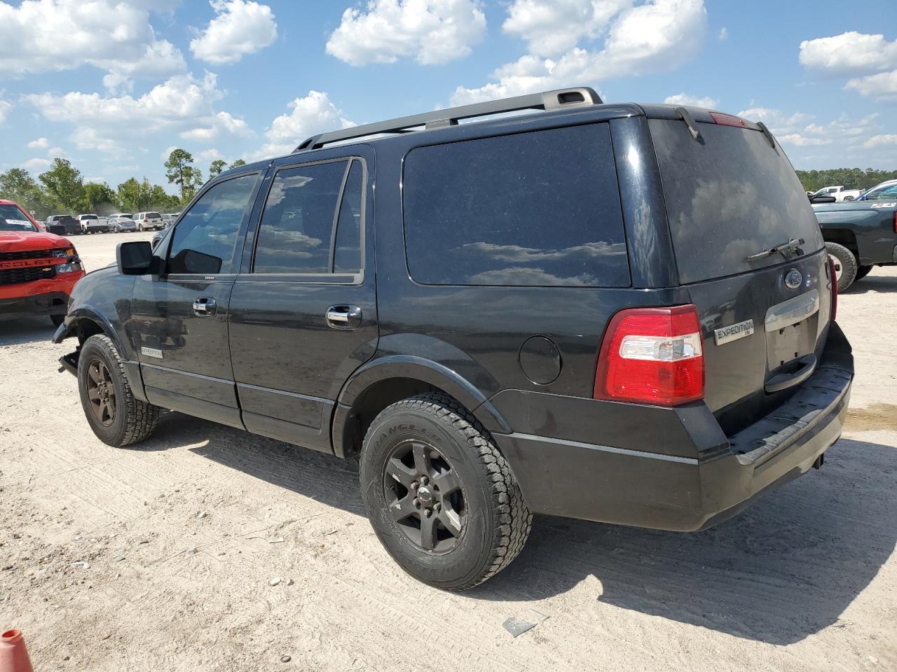 2008 Ford Expedition Xlt - Image 2