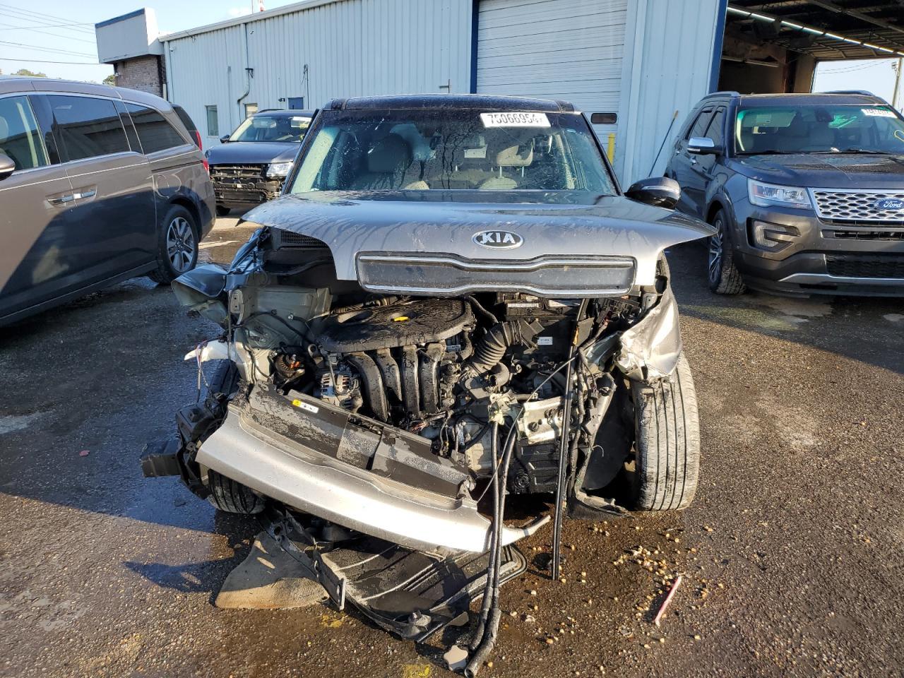 2017 Kia Soul + - Фото 5