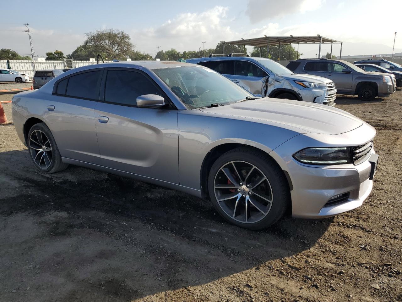 2015 Dodge Charger Sxt - Фото 4