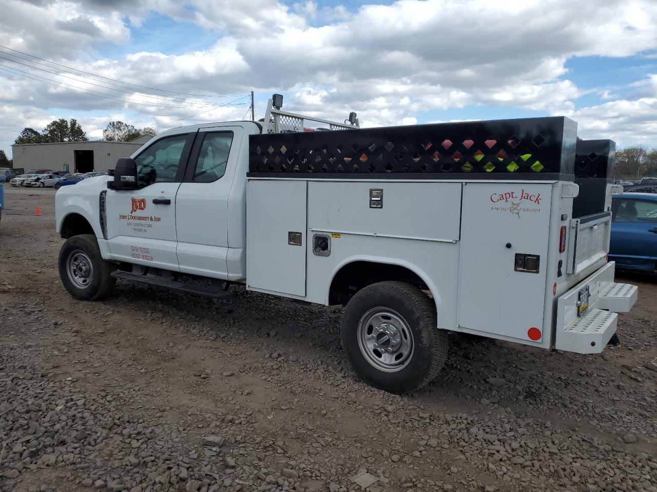 2023 Ford F250 Super Duty - Фото 2