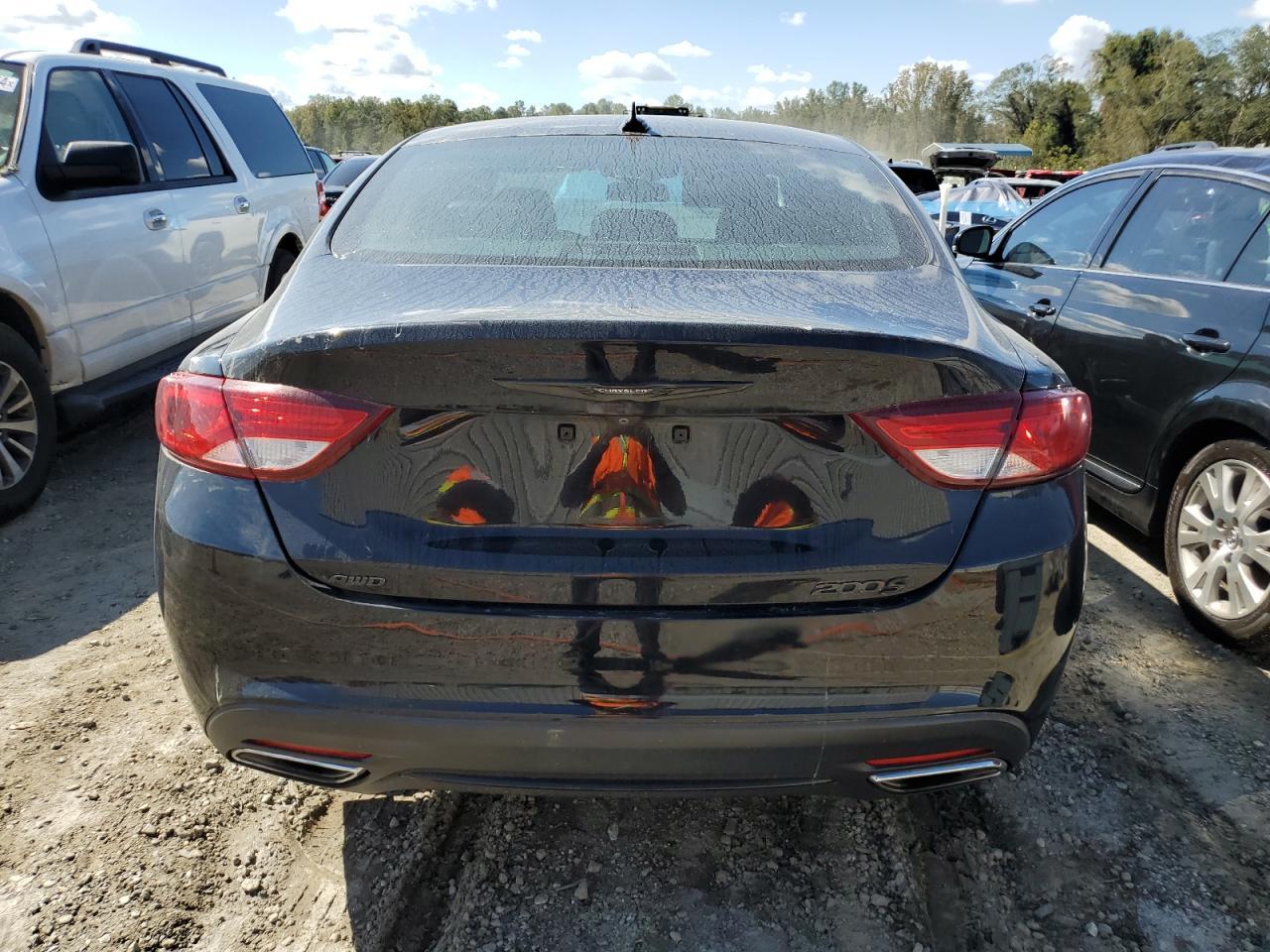 2015 Chrysler 200 S - Image 6