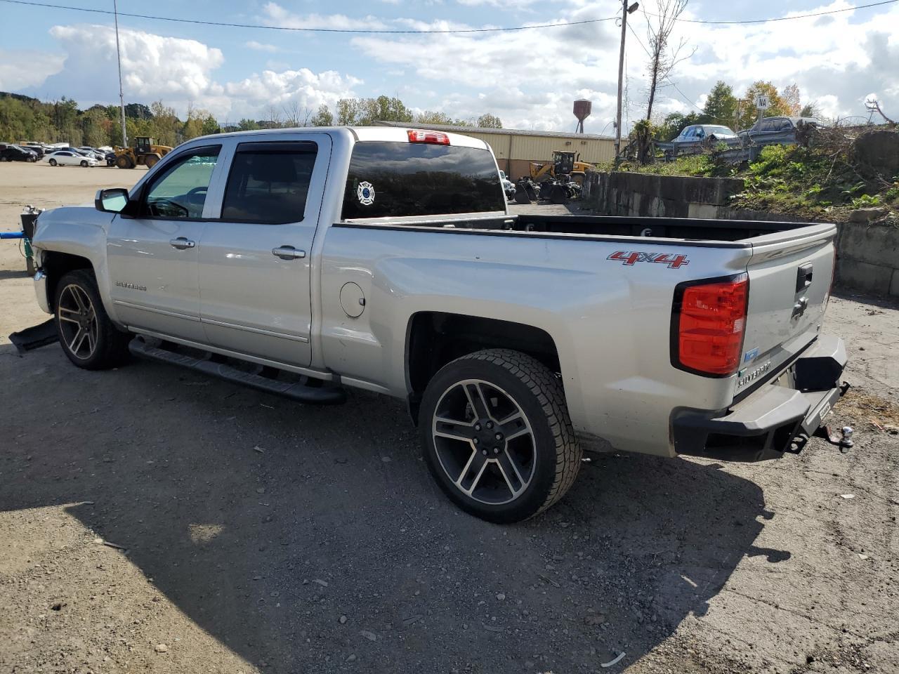 2017 Chevrolet Silverado K1500 Lt - Фото 2