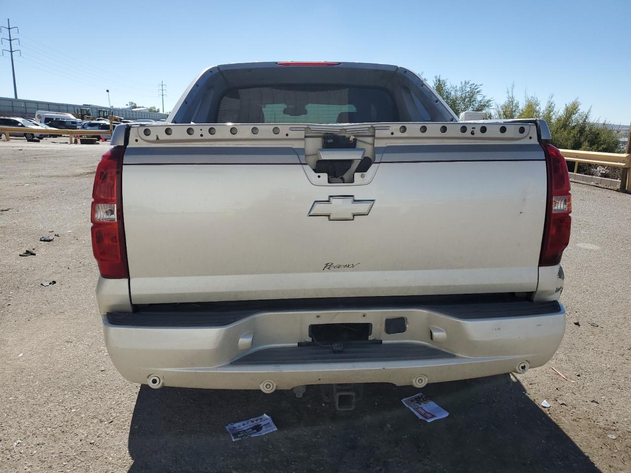 2007 Chevrolet Avalanche C1500 - Image 6