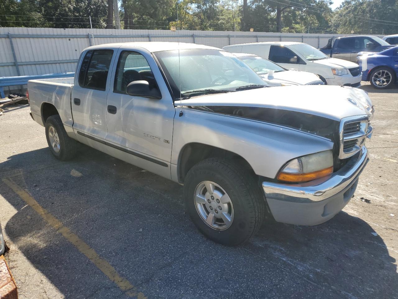 2002 Dodge Dakota Quad Slt - Image 4