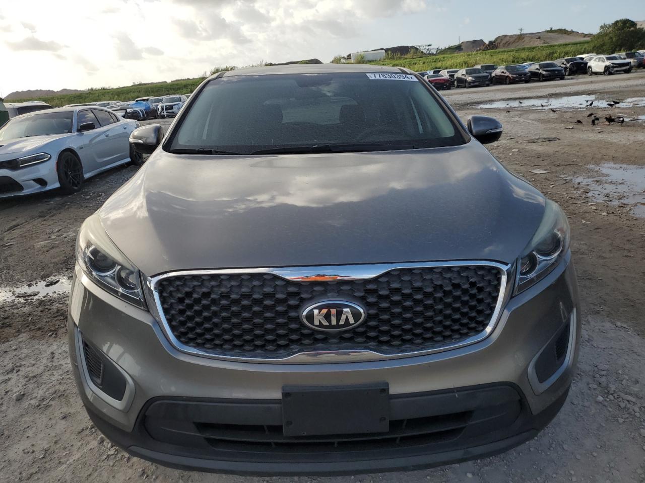 2018 Kia Sorento Lx - Image 5