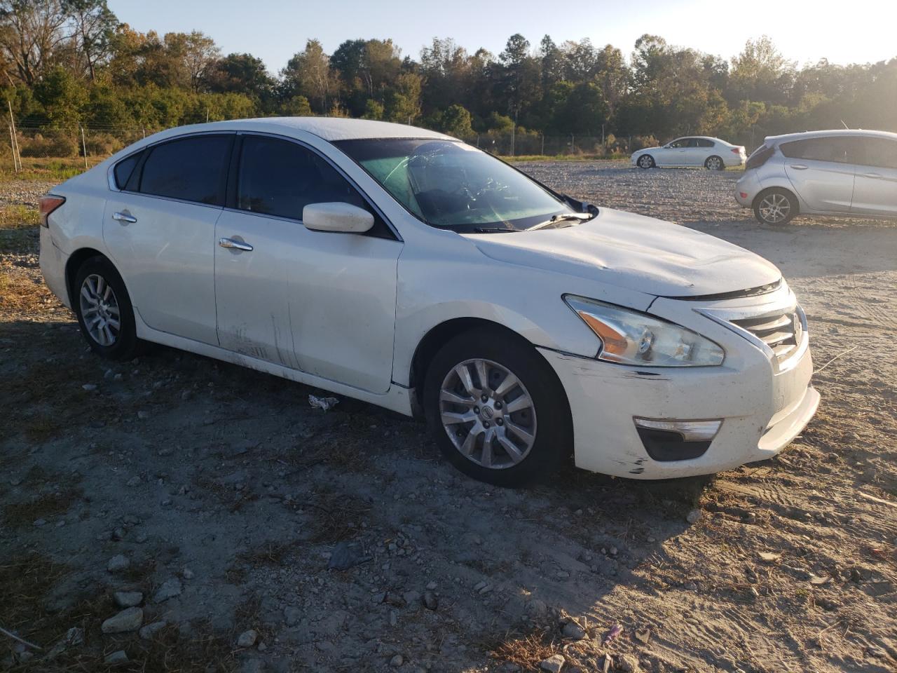 2015 Nissan Altima 2.5 - Image 4