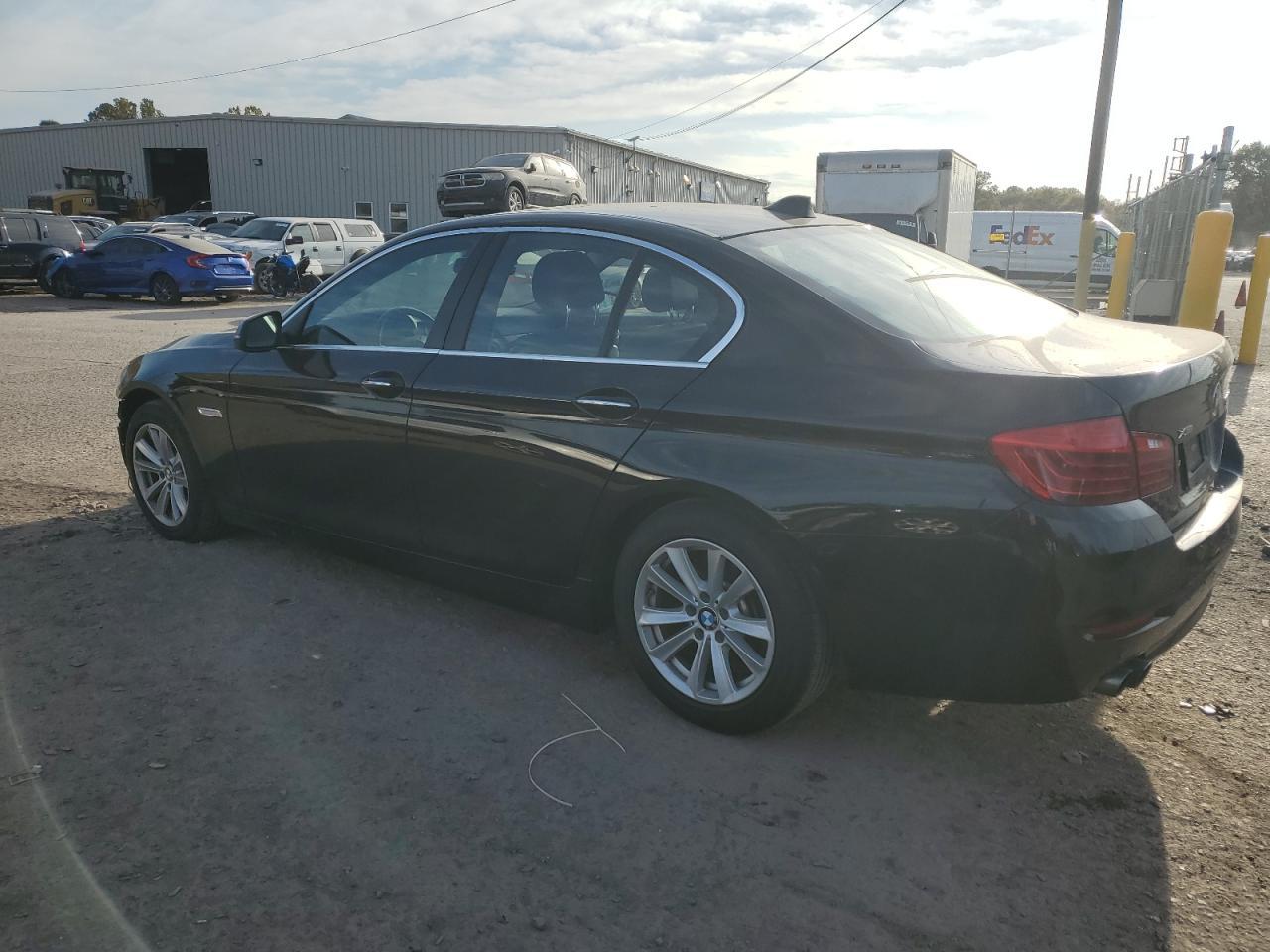 2016 BMW 528 Xi - Image 2