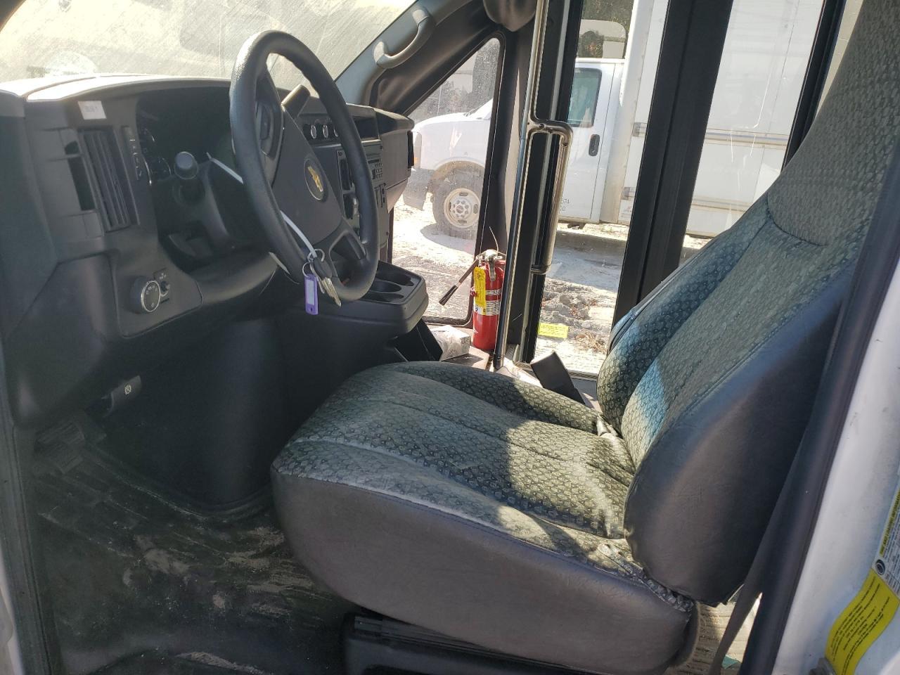 2014 Chevrolet Express G3500 - Фото 7