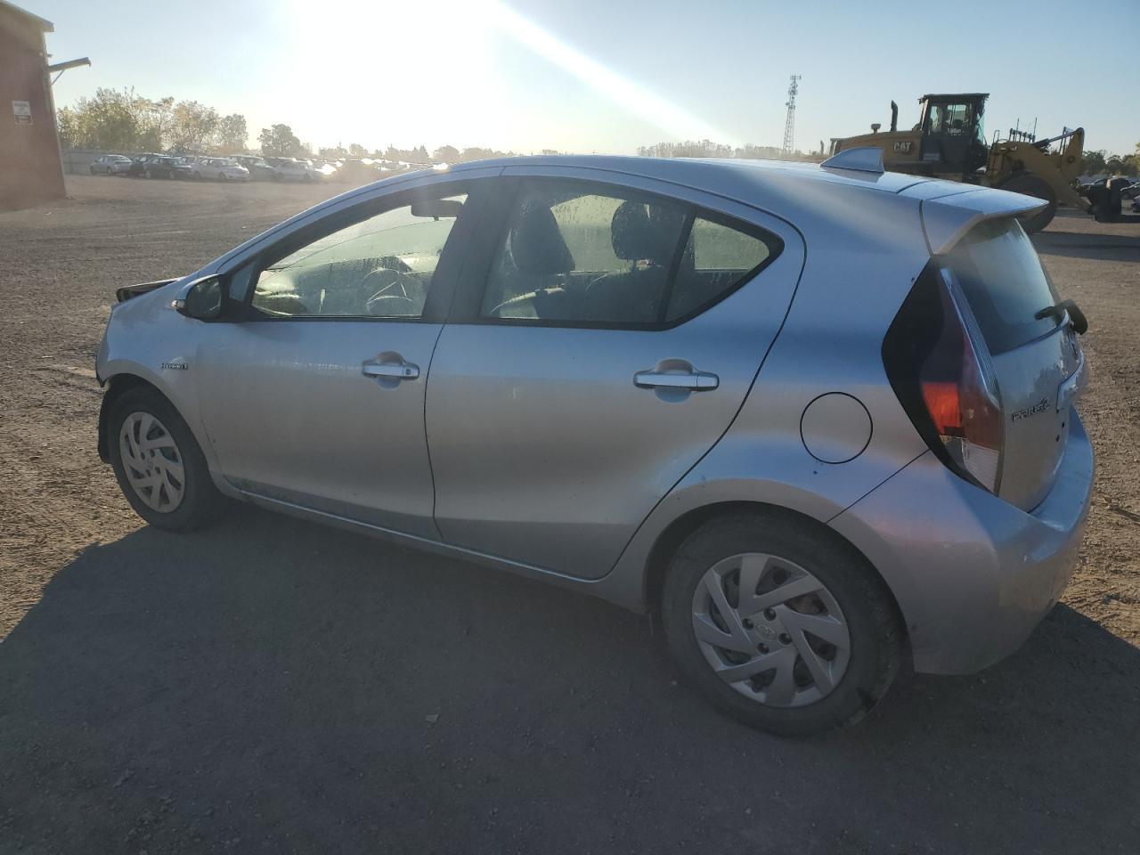 2015 Toyota Prius C - Фото 2