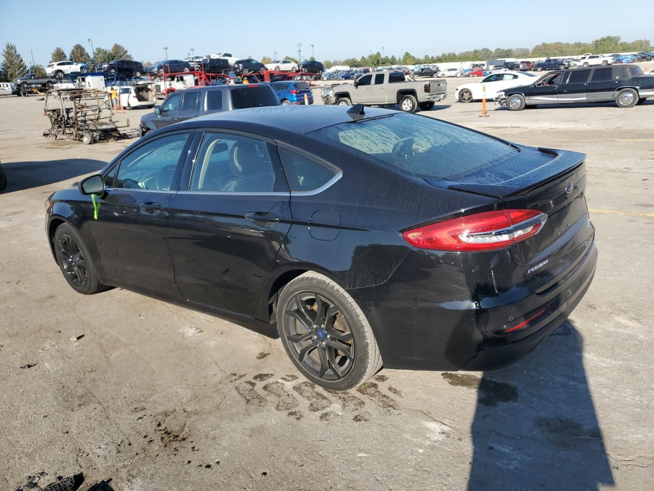 2019 Ford Fusion Se - Image 2