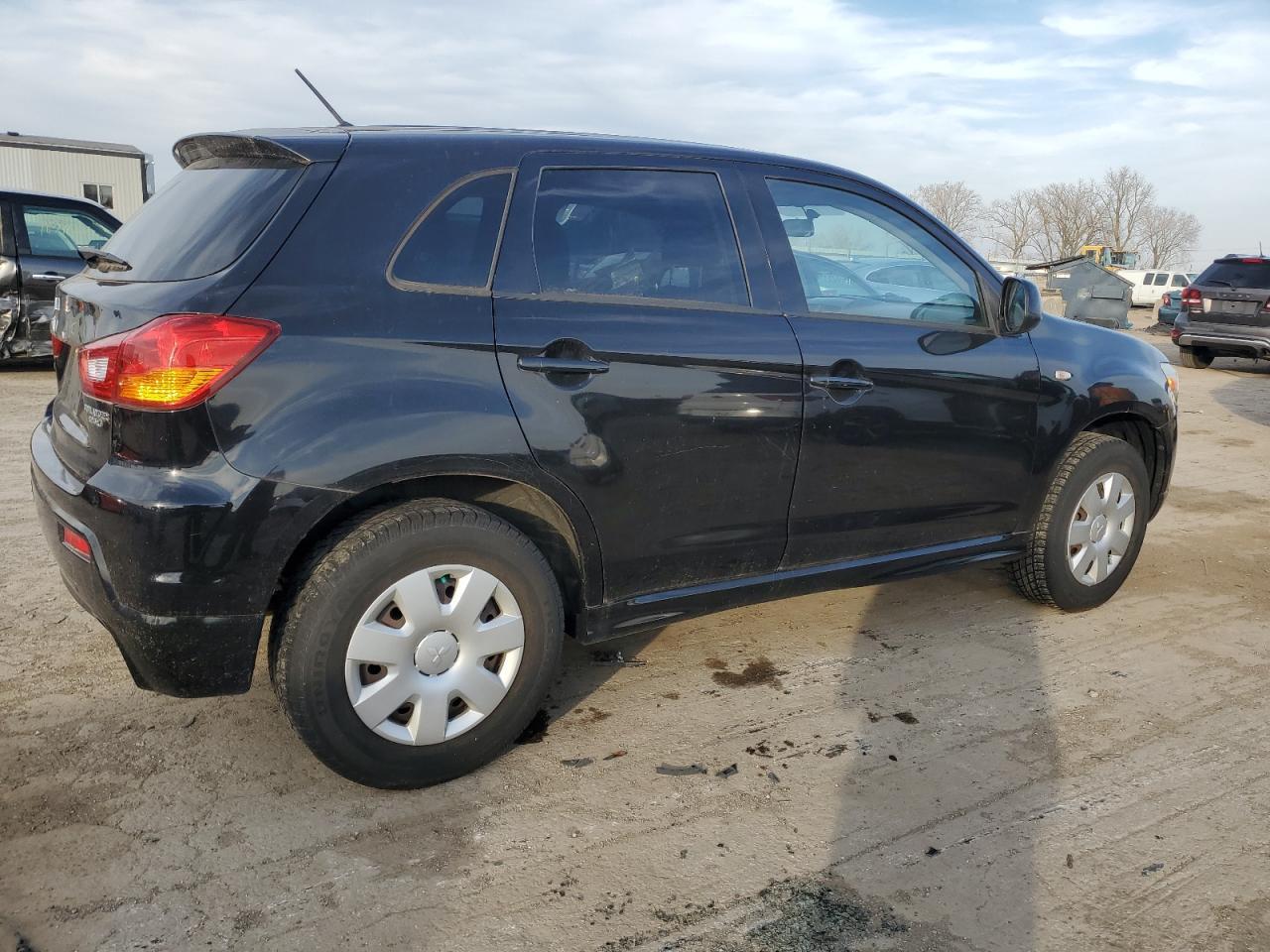 2011 Mitsubishi Outlander Sport Es - Фото 3