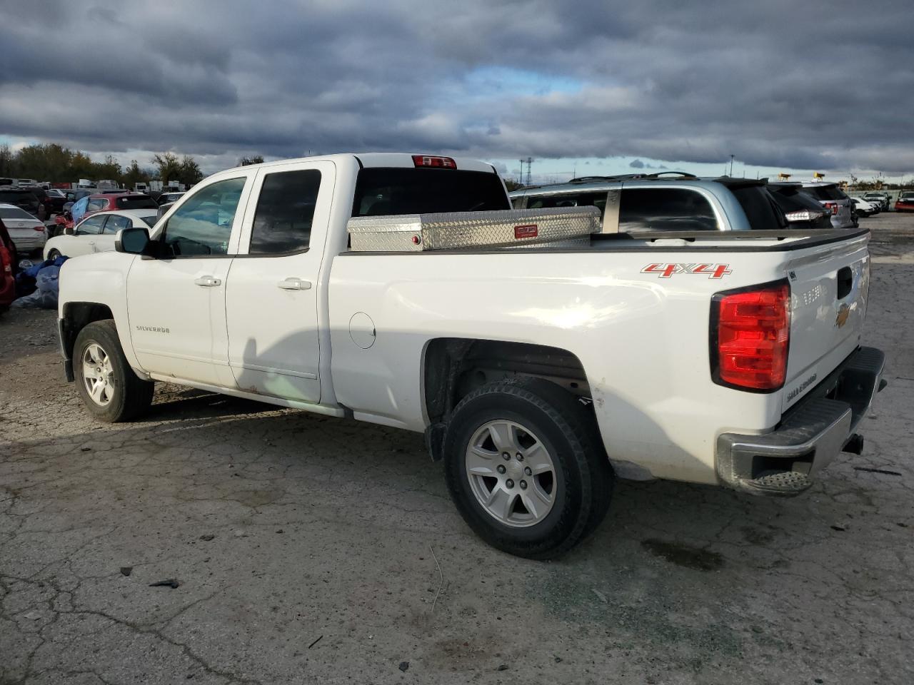 2016 Chevrolet Silverado K1500 Lt - Image 2