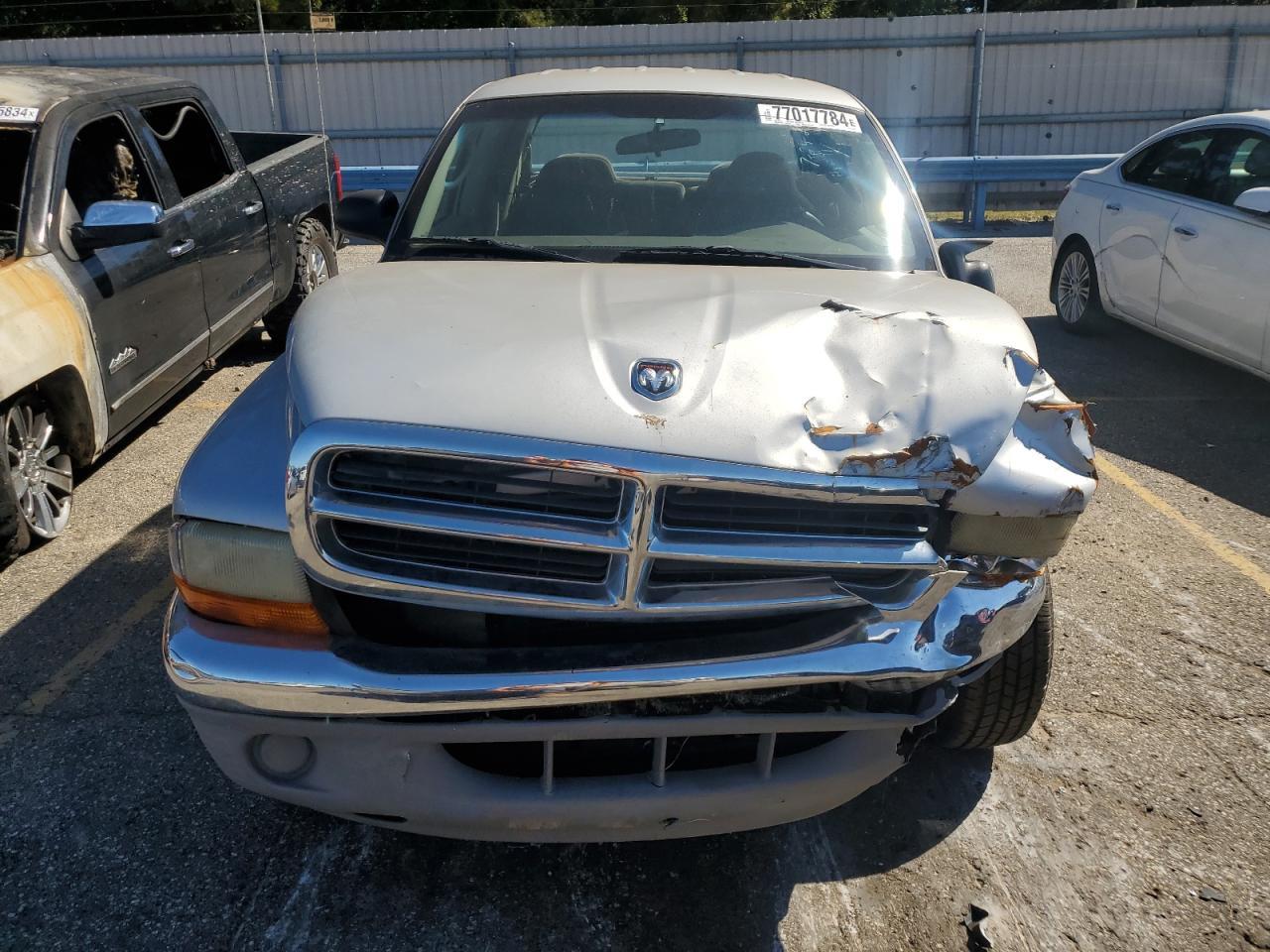 2002 Dodge Dakota Quad Slt - Image 5