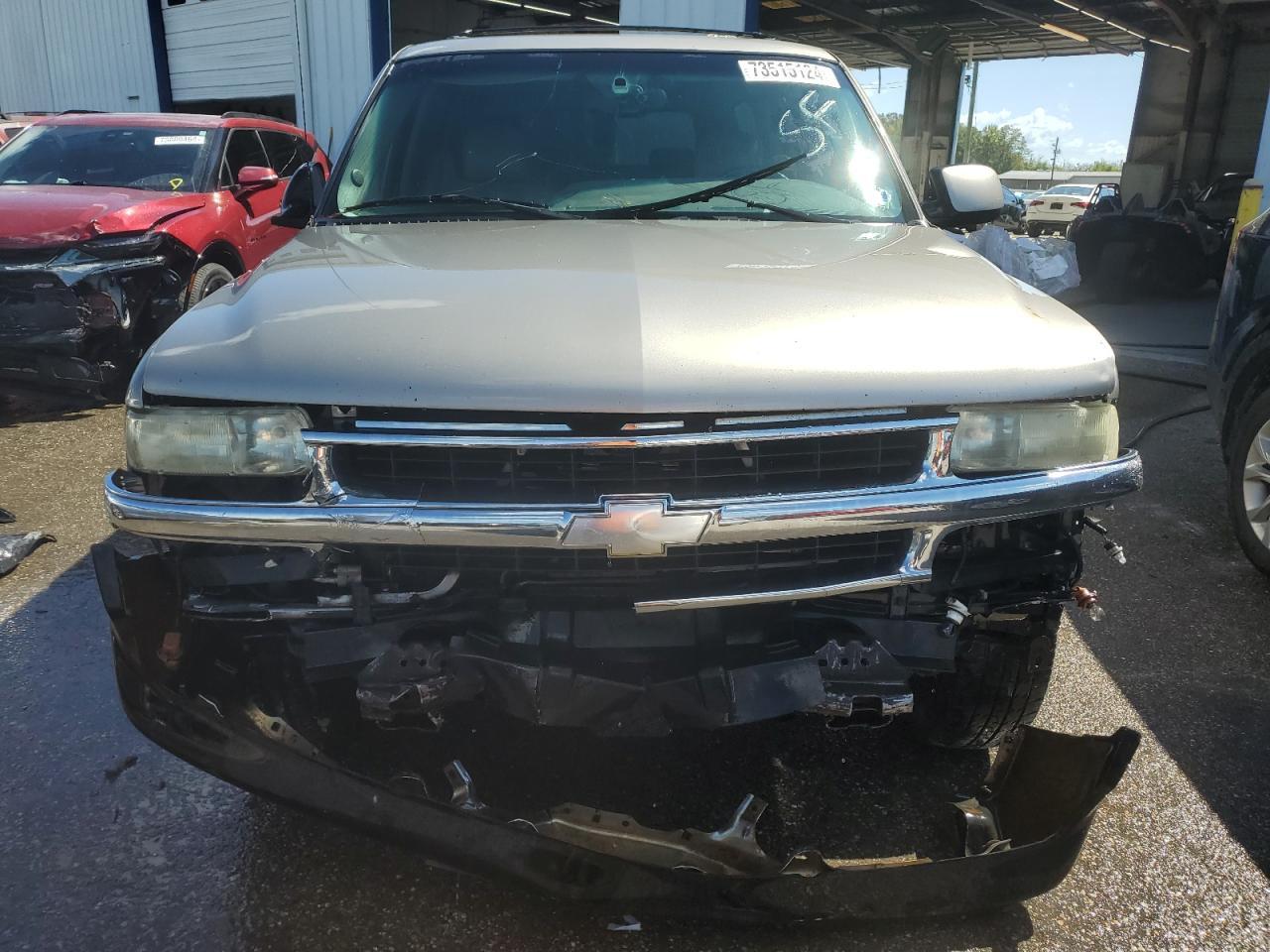2003 Chevrolet Suburban C1500 - Image 5
