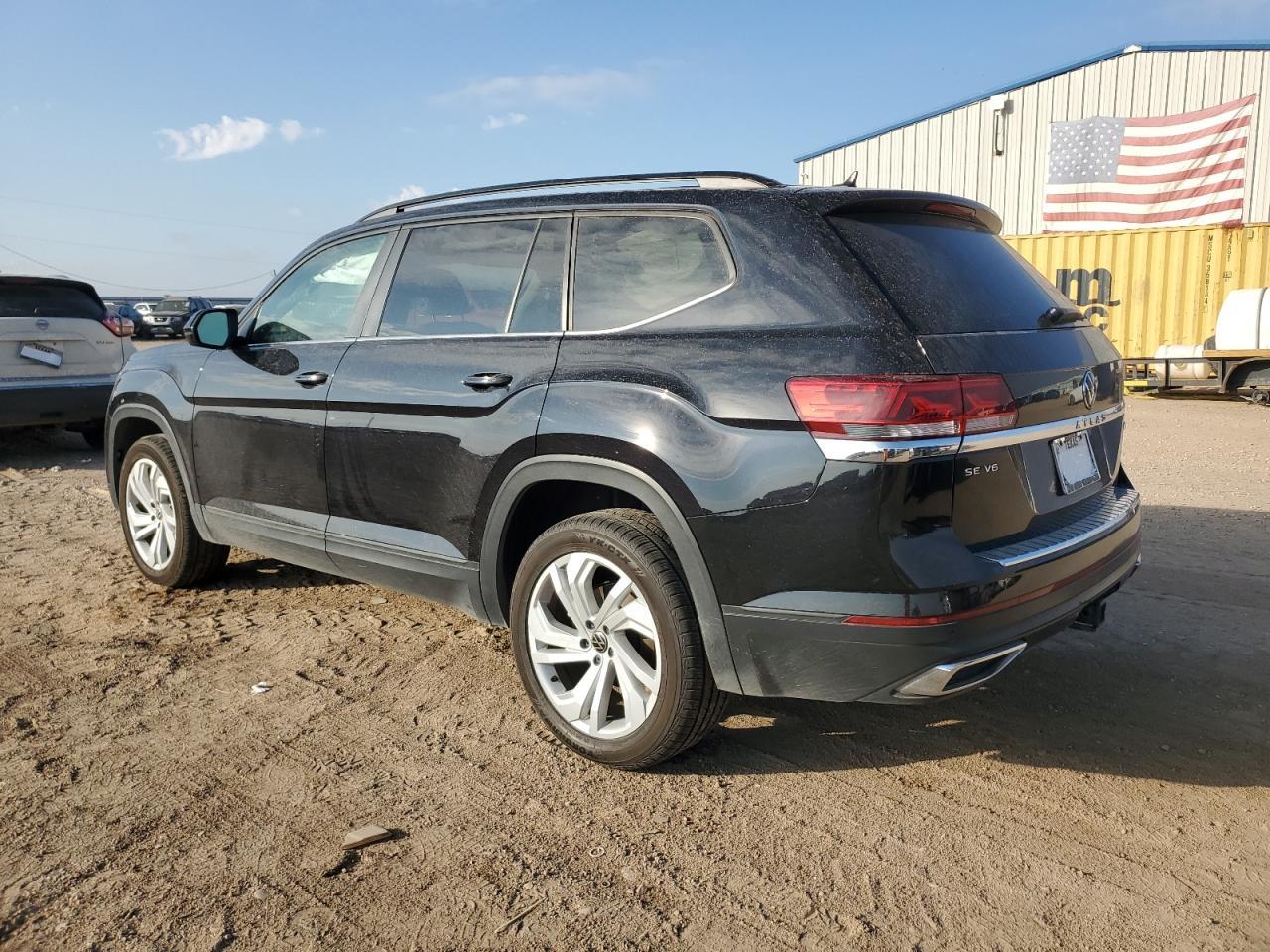 2022 Volkswagen Atlas Se - Image 2