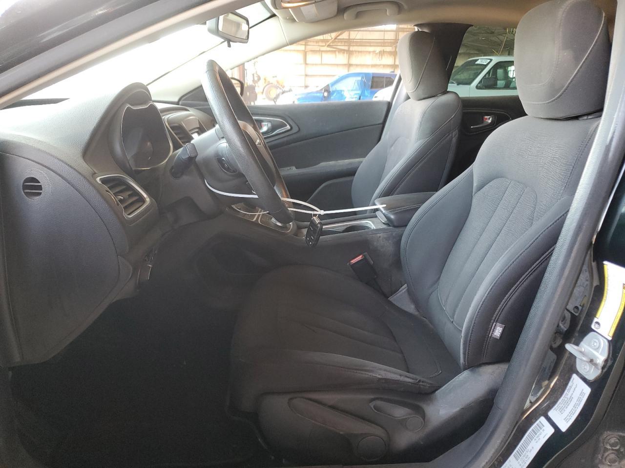 2016 Chrysler 200 Limited - Фото 7