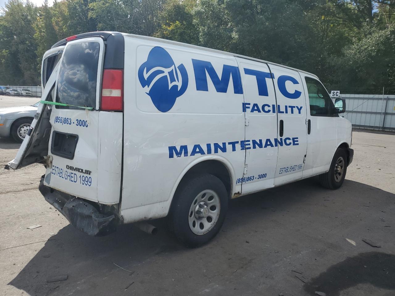 2012 Chevrolet Express G1500 - Фото 3