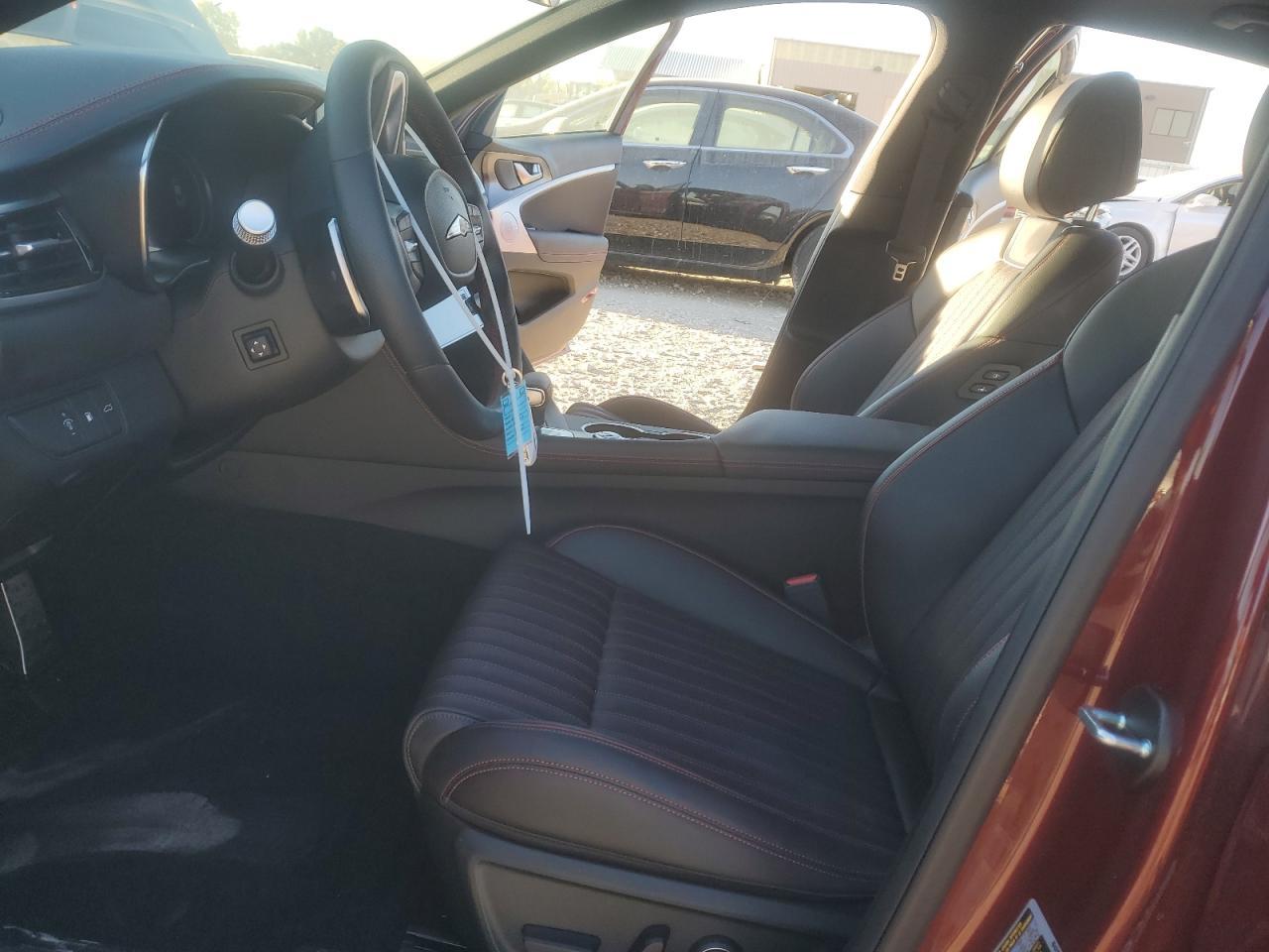 2024 Genesis G70 Base - Фото 7