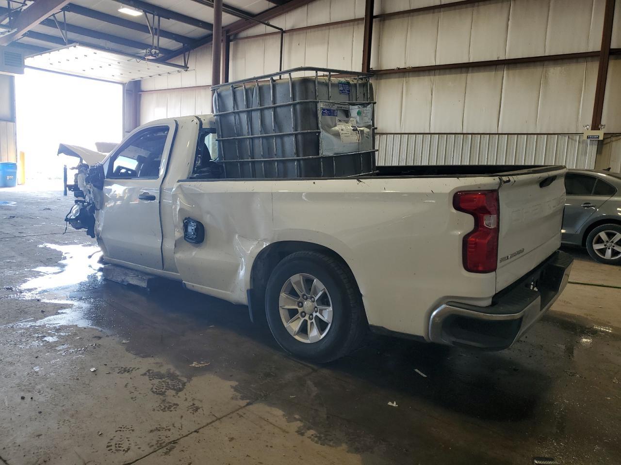 2020 Chevrolet Silverado C1500 - Фото 2