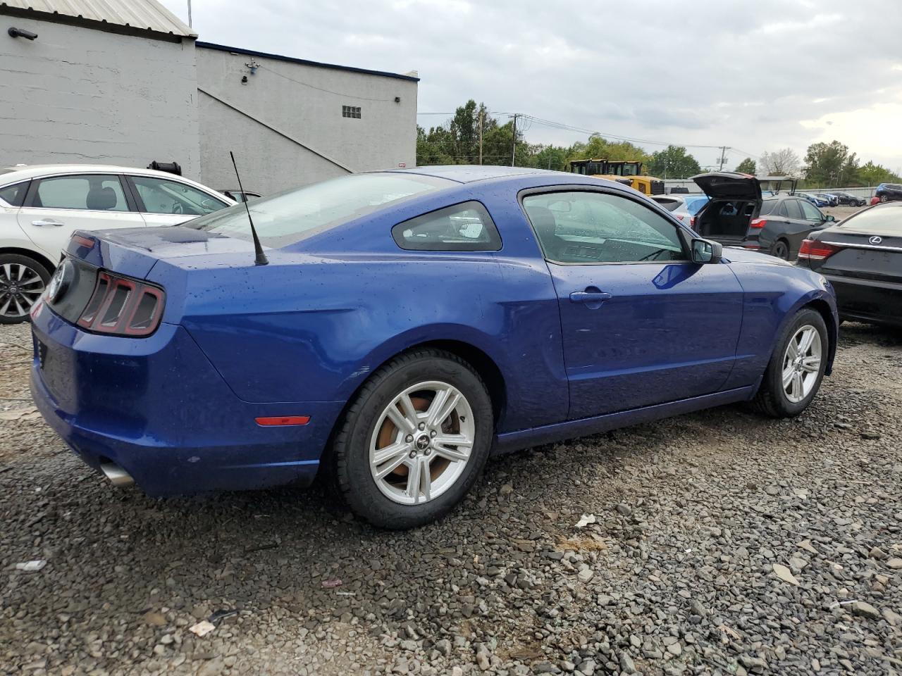 2013 Ford Mustang - Image 3