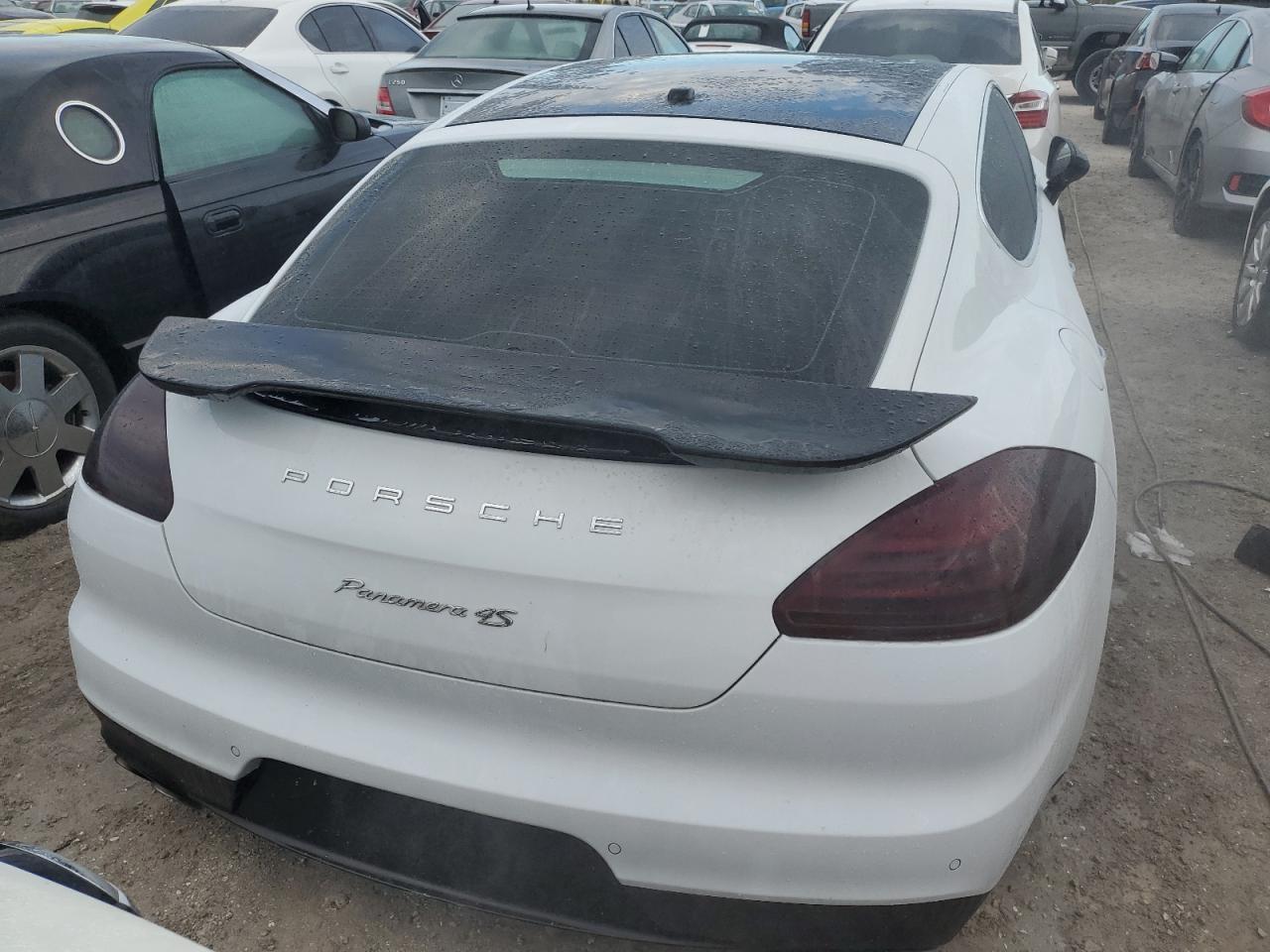 2016 Porsche Panamera S - Image 6