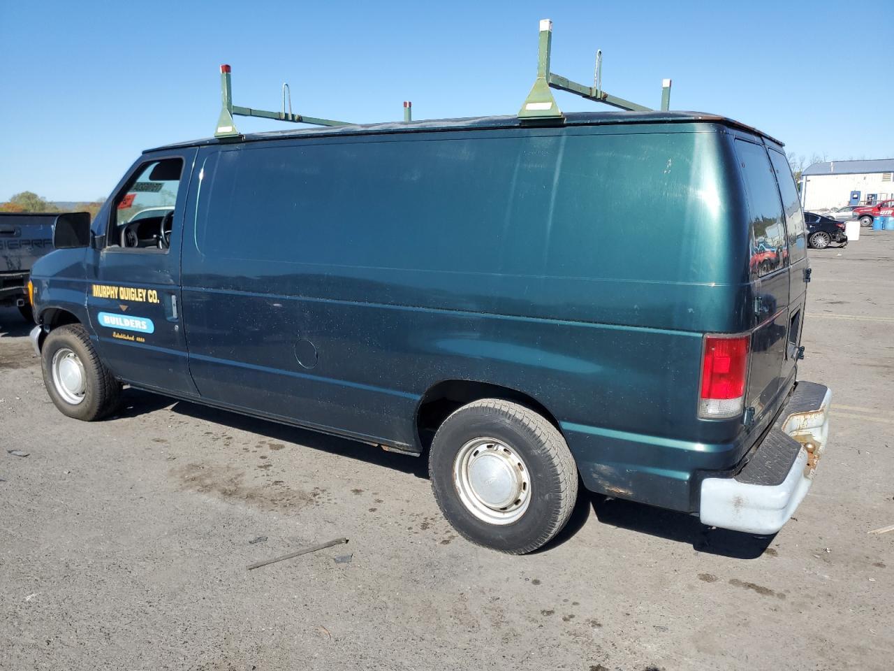2000 Ford Econoline E150 Van - Фото 2